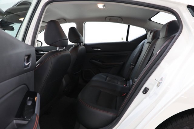 Used 2025 Nissan Altima 2.5 SR FWD image 28