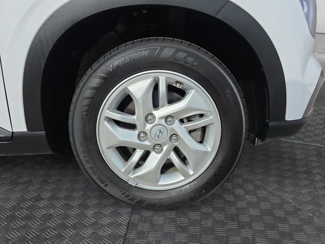 Used 2021 Hyundai Venue SE image 36