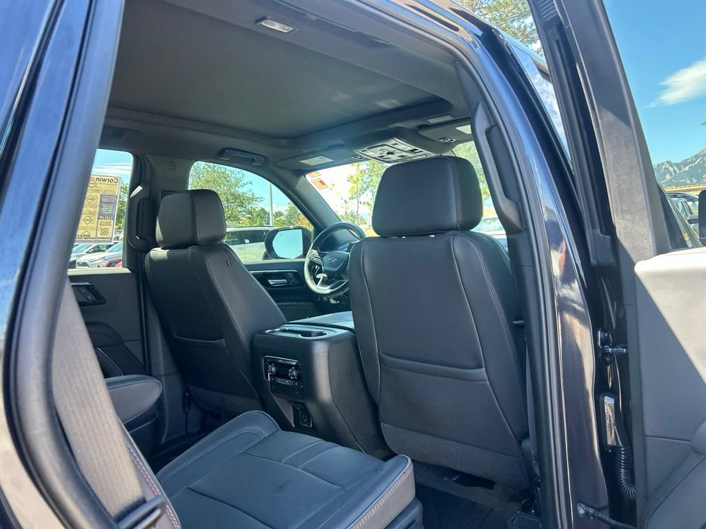 Used 2025 Chevrolet Tahoe RST w/ Comfort Package AWD/4WD image 15