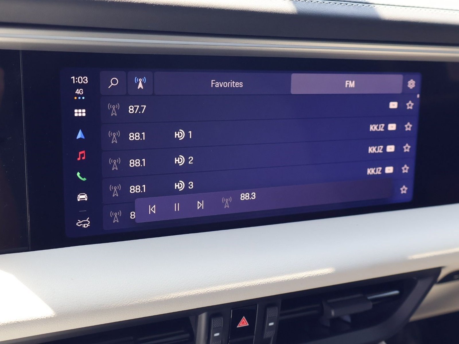 New 2026 Porsche Macan Turbo Electric RWD image 17