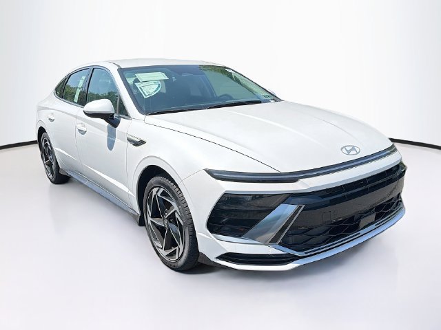New 2026 Hyundai Sonata SEL FWD image 1