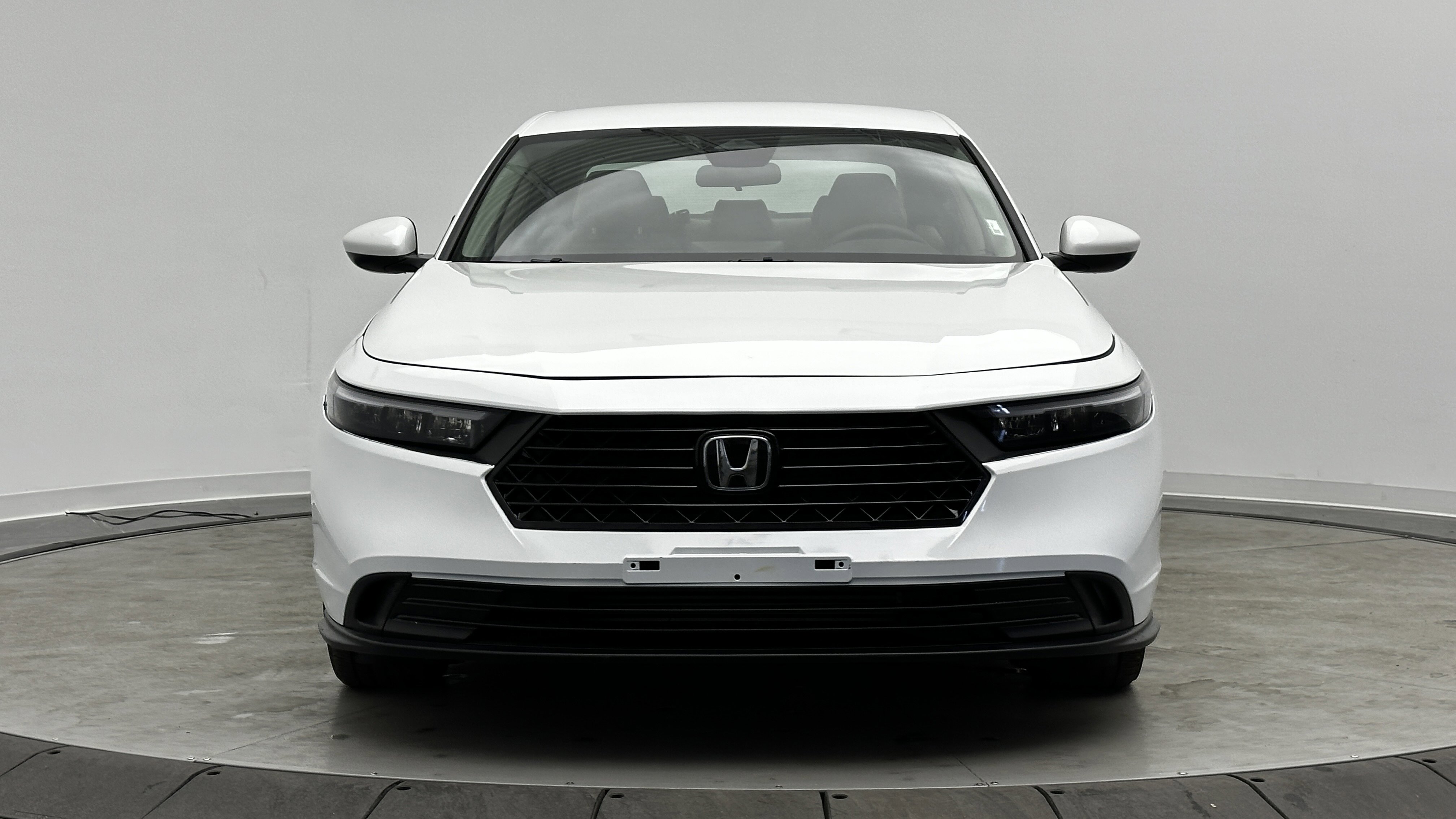 Used 2025 Honda Accord LX image 2