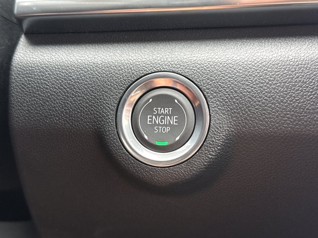 Used 2026 GMC Terrain Denali w/ LPO, Black Badging Package AWD/4WD image 24