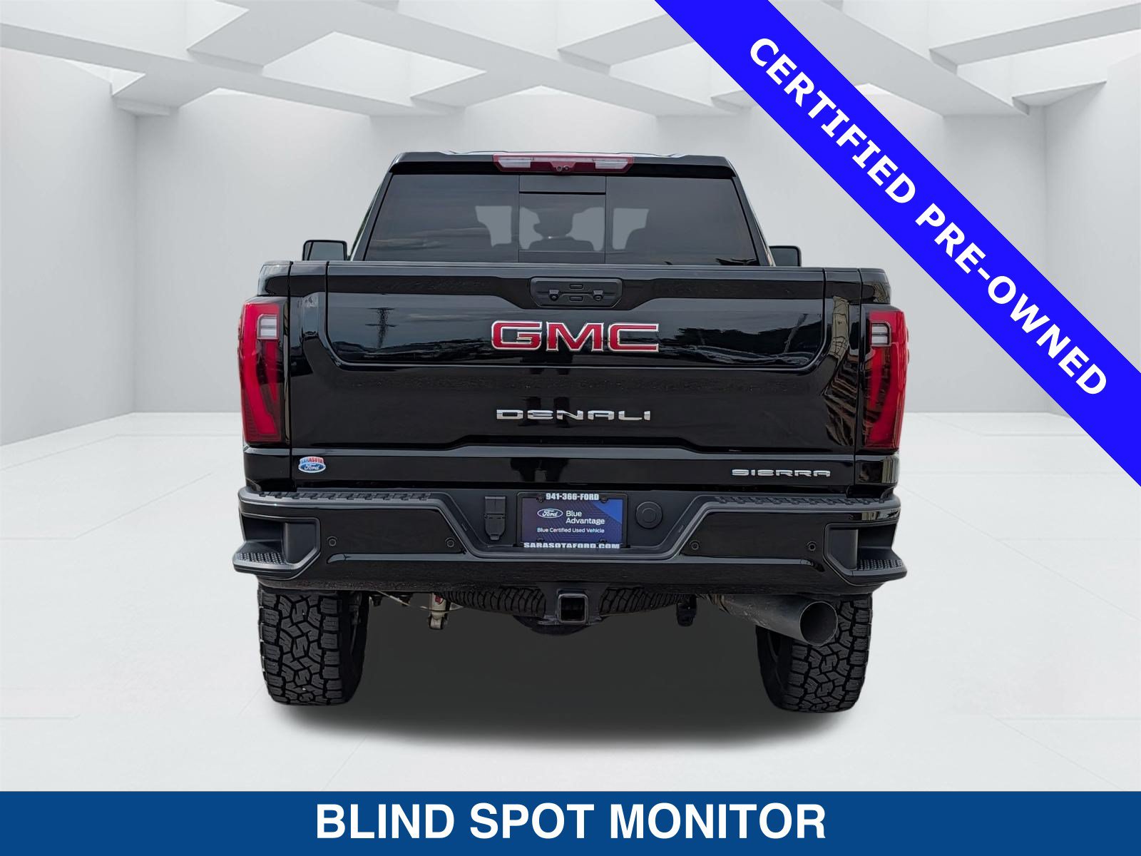 Used 2025 GMC Sierra 3500 Denali w/ Denali Reserve Package AWD/4WD image 5