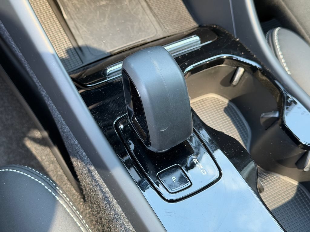 Certified 2023 Volvo C40 P8 Recharge Ultimate AWD/4WD image 36