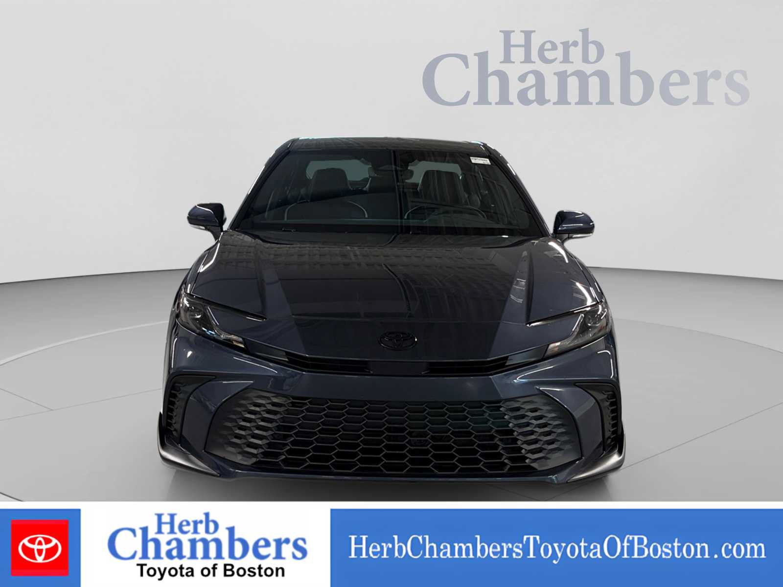 Used 2026 Toyota Camry SE w/ Multimedia Upgrade Package FWD image 2