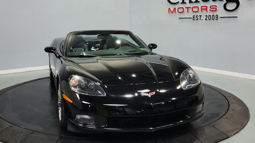 Used 2007 Chevrolet Corvette Convertible w/ Preferred Equipment Group RWD image 3