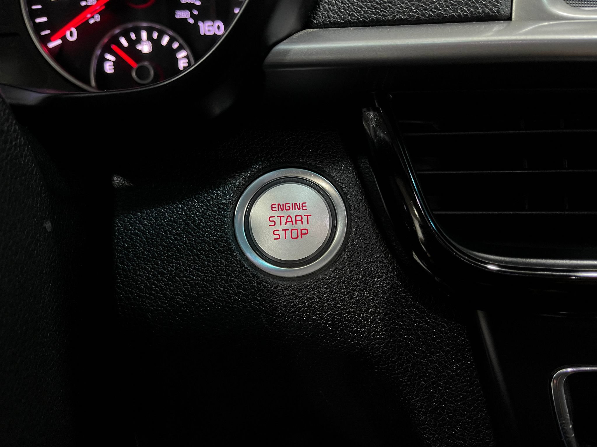 Used 2020 Kia Optima SE FWD image 19