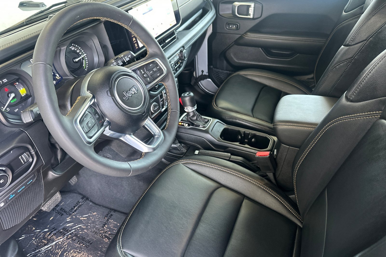 Used 2024 Jeep Wrangler Unlimited Sahara w/ Safety Group AWD/4WD image 9
