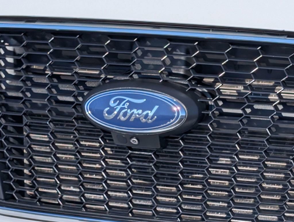 Used 2022 Ford Transit 350 XLT image 11