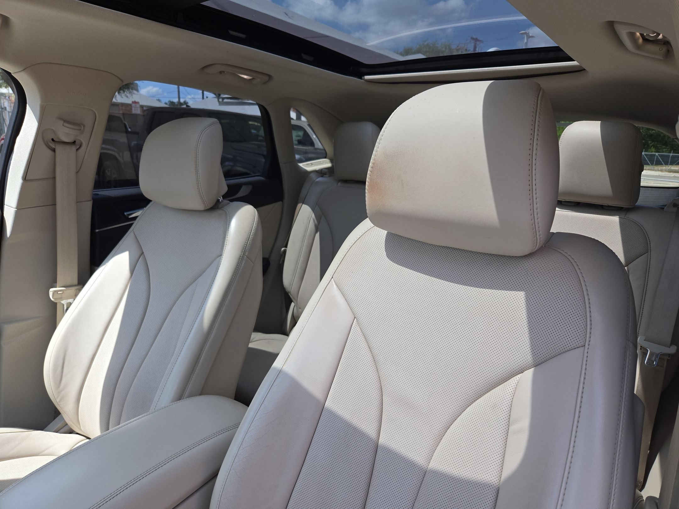 Used 2019 Lincoln MKC Reserve w/ MKC Climate Package FWD image 9