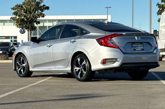 Used 2016 Honda Civic Touring image 6