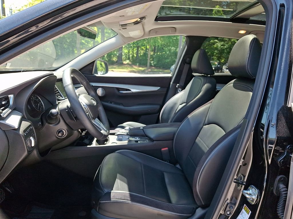 Used 2023 INFINITI QX50 Sensory AWD/4WD image 13