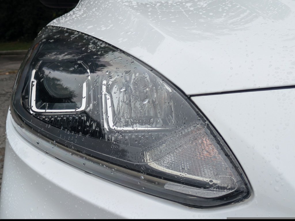 Used 2020 Ford Escape SE Sport FWD image 10