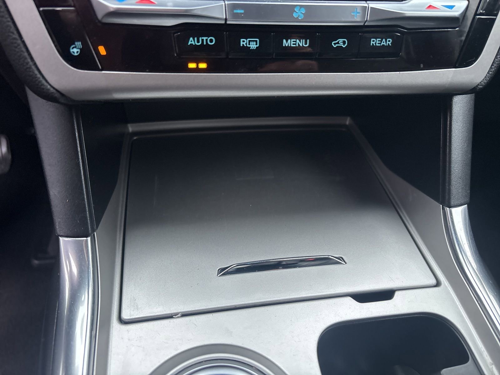 Used 2021 Ford Explorer XLT w/ Equipment Group 202A image 26