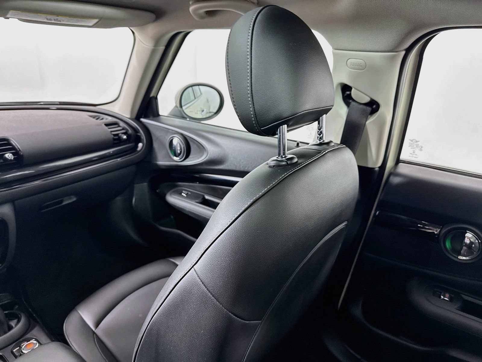 Used 2019 MINI Cooper Clubman ALL4 AWD/4WD image 20