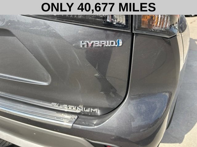 Used 2023 Toyota Highlander Platinum AWD/4WD image 4