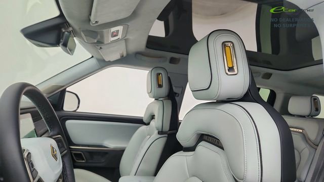 Used 2024 Rivian R1S Adventure AWD/4WD image 37