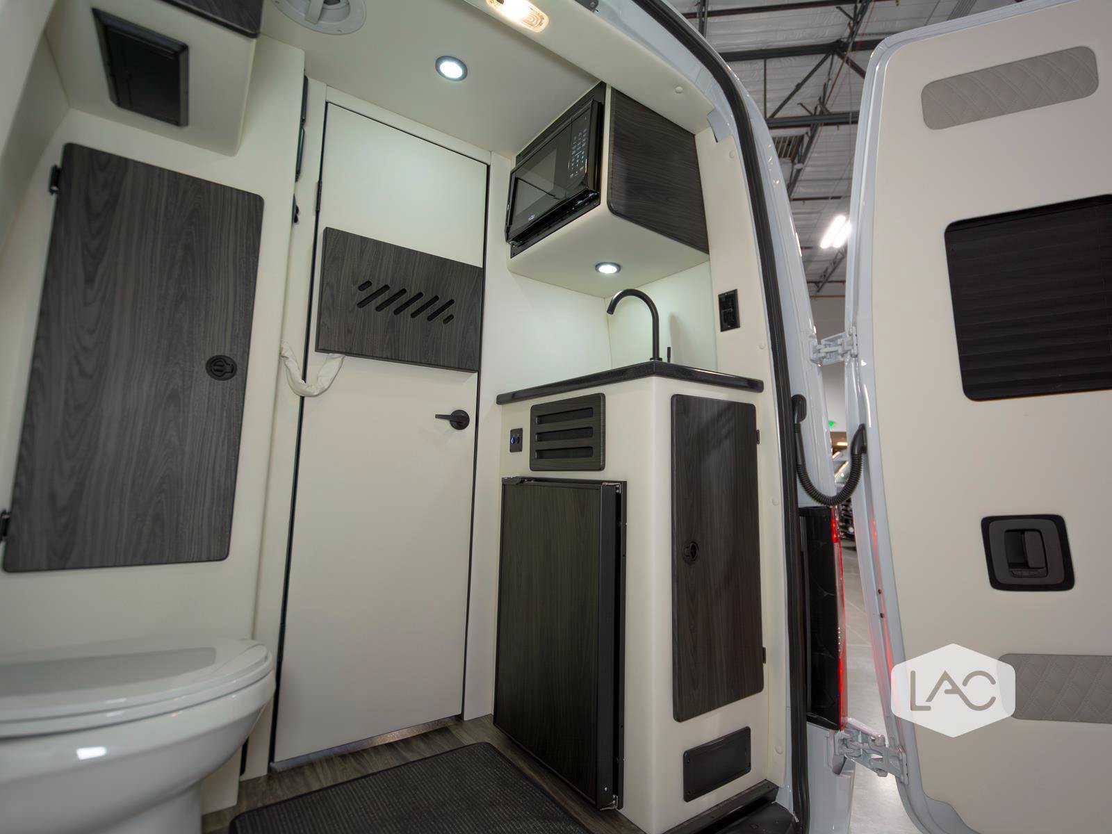 Used 2025 Mercedes-Benz Sprinter 3500 image 19