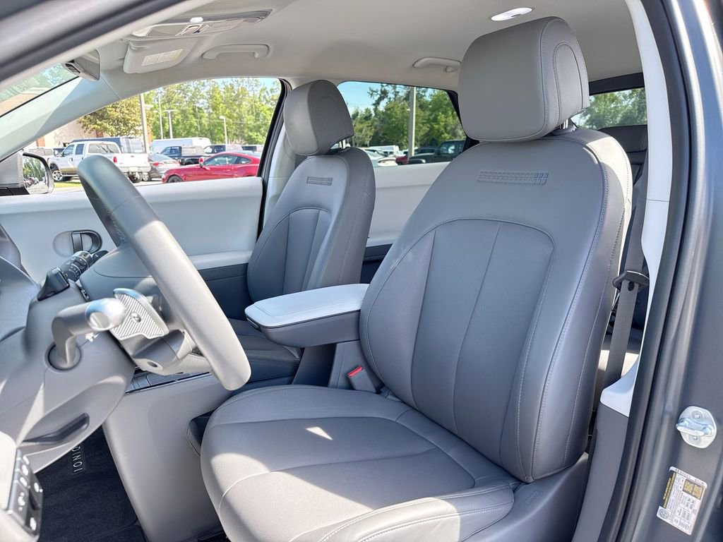 Used 2025 Hyundai Ioniq 5 SEL image 11