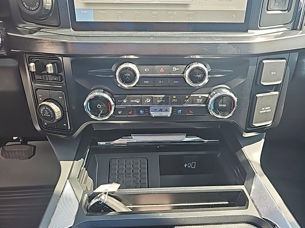 New 2025 Ford F250 Lariat w/ Lariat Ultimate Package image 18