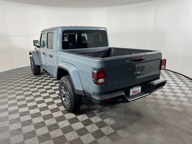 New 2026 Jeep Gladiator Sport AWD/4WD image 3