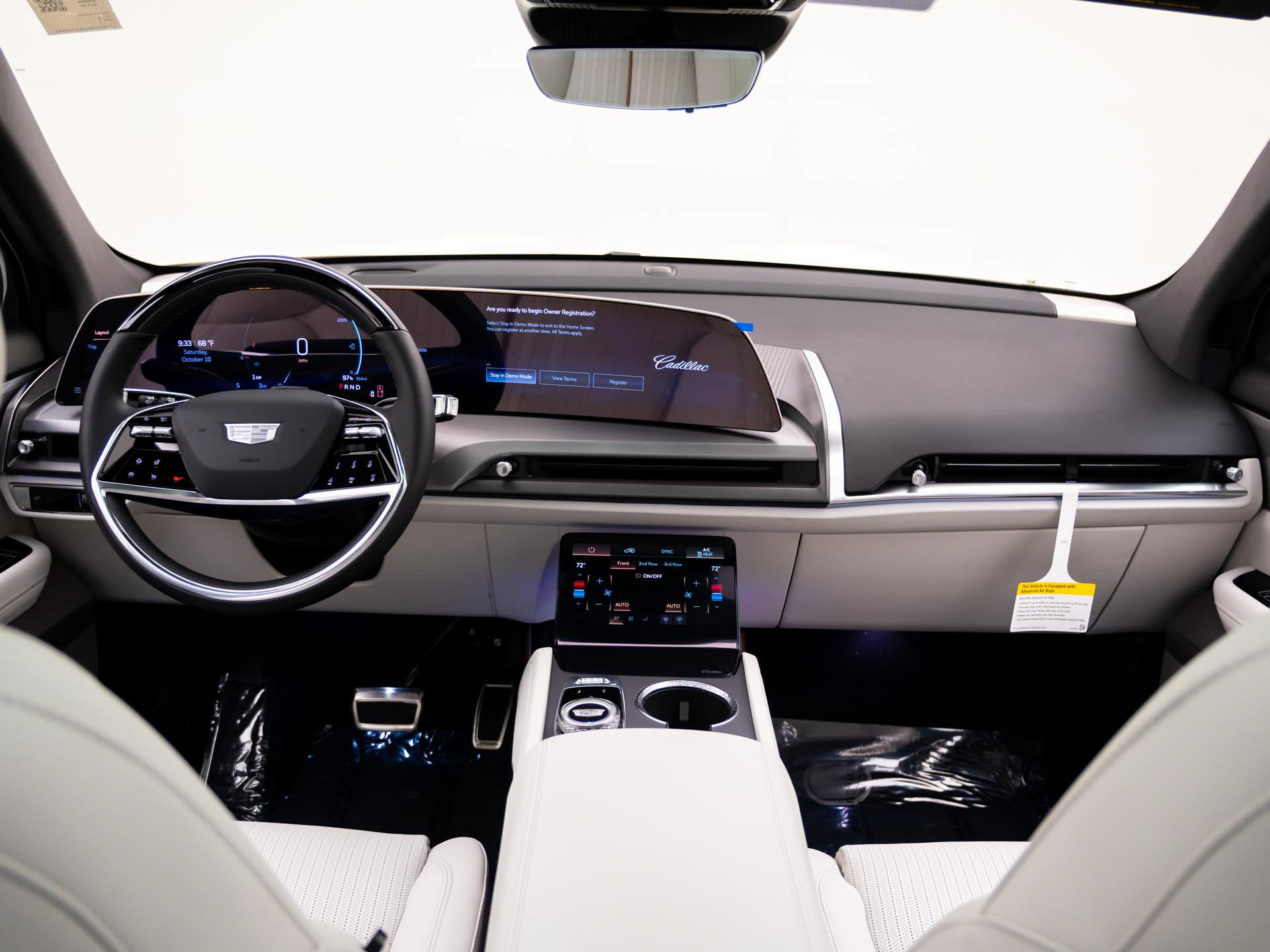 New 2027 Cadillac Vistiq Sport w/ LPO, Floor Liner Package AWD/4WD image 9