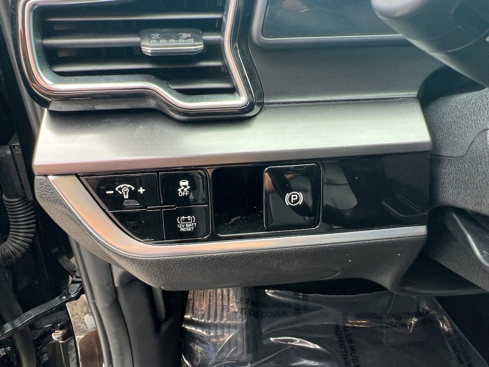 Used 2023 Kia Sportage EX image 18