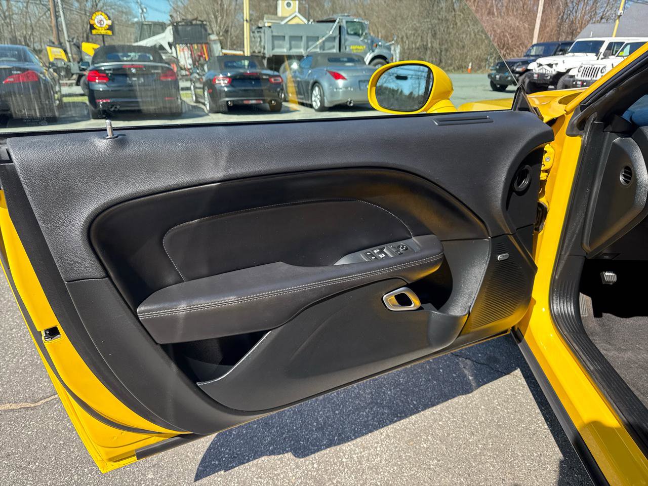 Used 2018 Dodge Challenger R/T Plus image 26