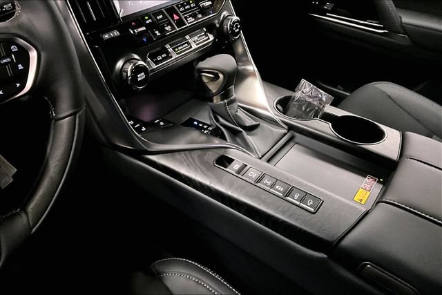 New 2026 Lexus LX 600 4WD w/ Luxury Package image 8