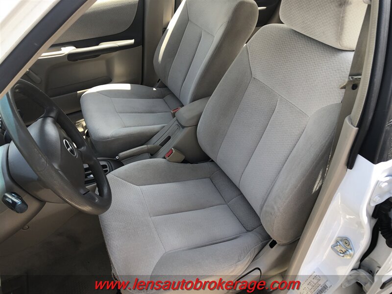 Used 2001 MAZDA Protege FWD image 13