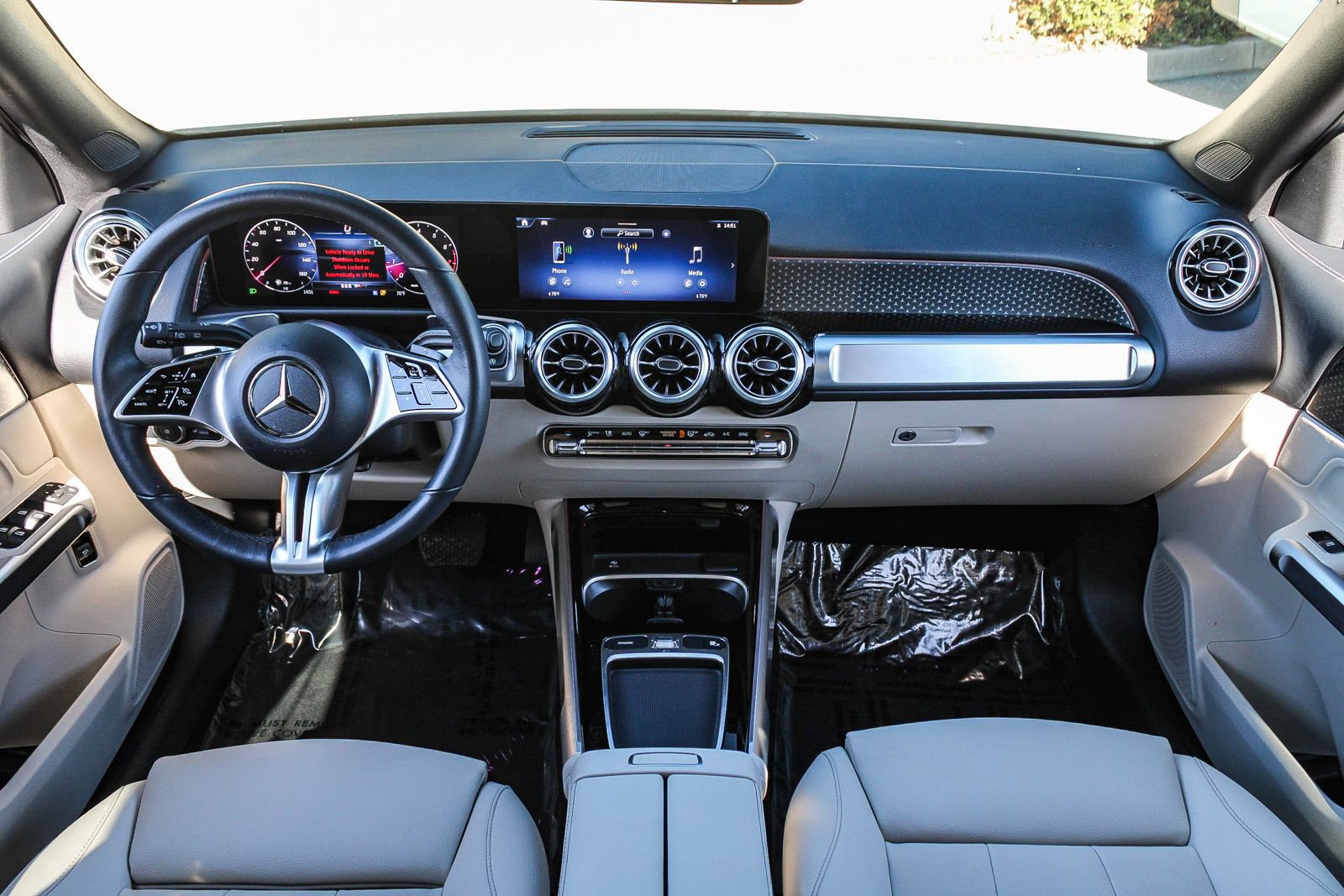 Certified 2025 Mercedes-Benz GLB 250 image 13