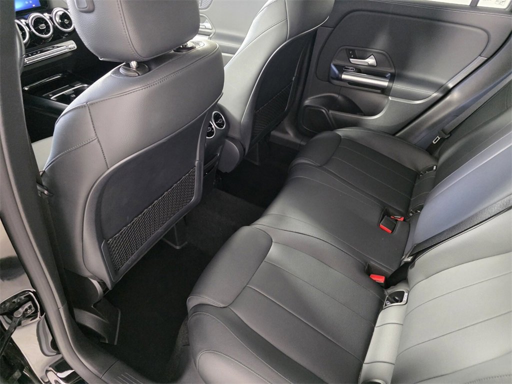 Certified 2025 Mercedes-Benz GLA 250 image 14