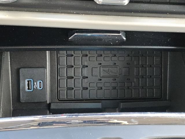 Used 2024 Ford Expedition Max XLT image 8