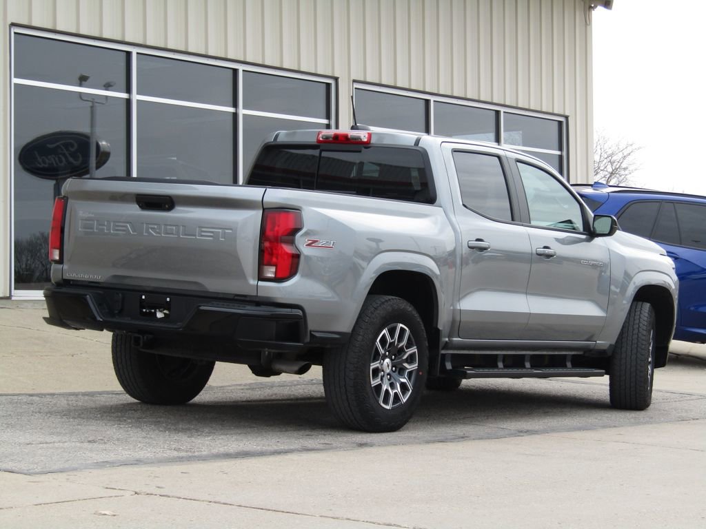 Used 2024 Chevrolet Colorado Z71 w/ Z71 Convenience Package 2 image 3