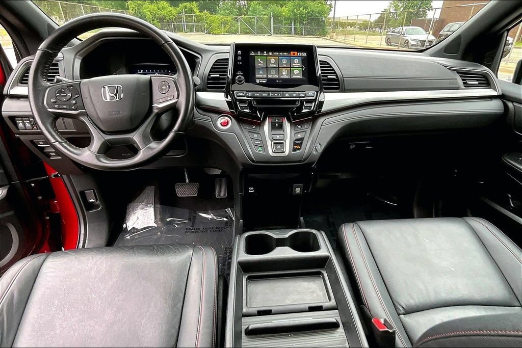 Used 2024 Honda Odyssey Sport image 14