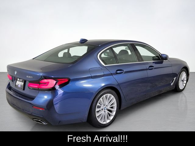 Used 2021 BMW 530i xDrive w/ Convenience Package AWD/4WD image 3