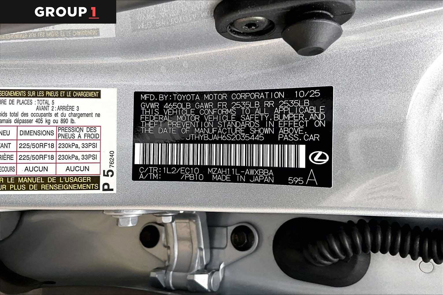 Certified 2025 Lexus UX 300h FWD w/ Accessory Package (Z1) image 34