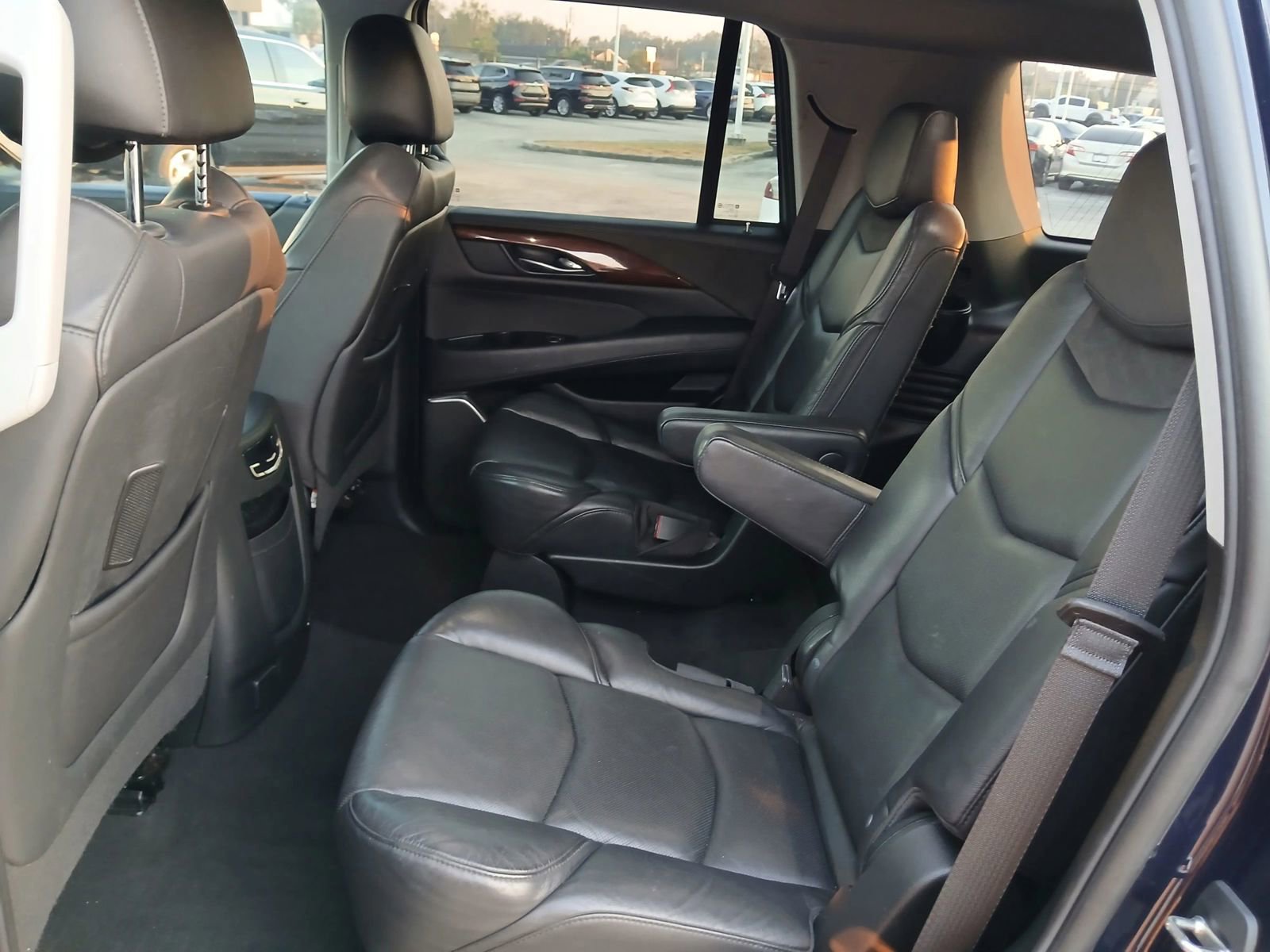 Used 2019 Cadillac Escalade 2WD image 10
