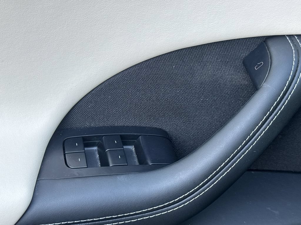 Used 2023 Tesla Model X AWD/4WD image 15