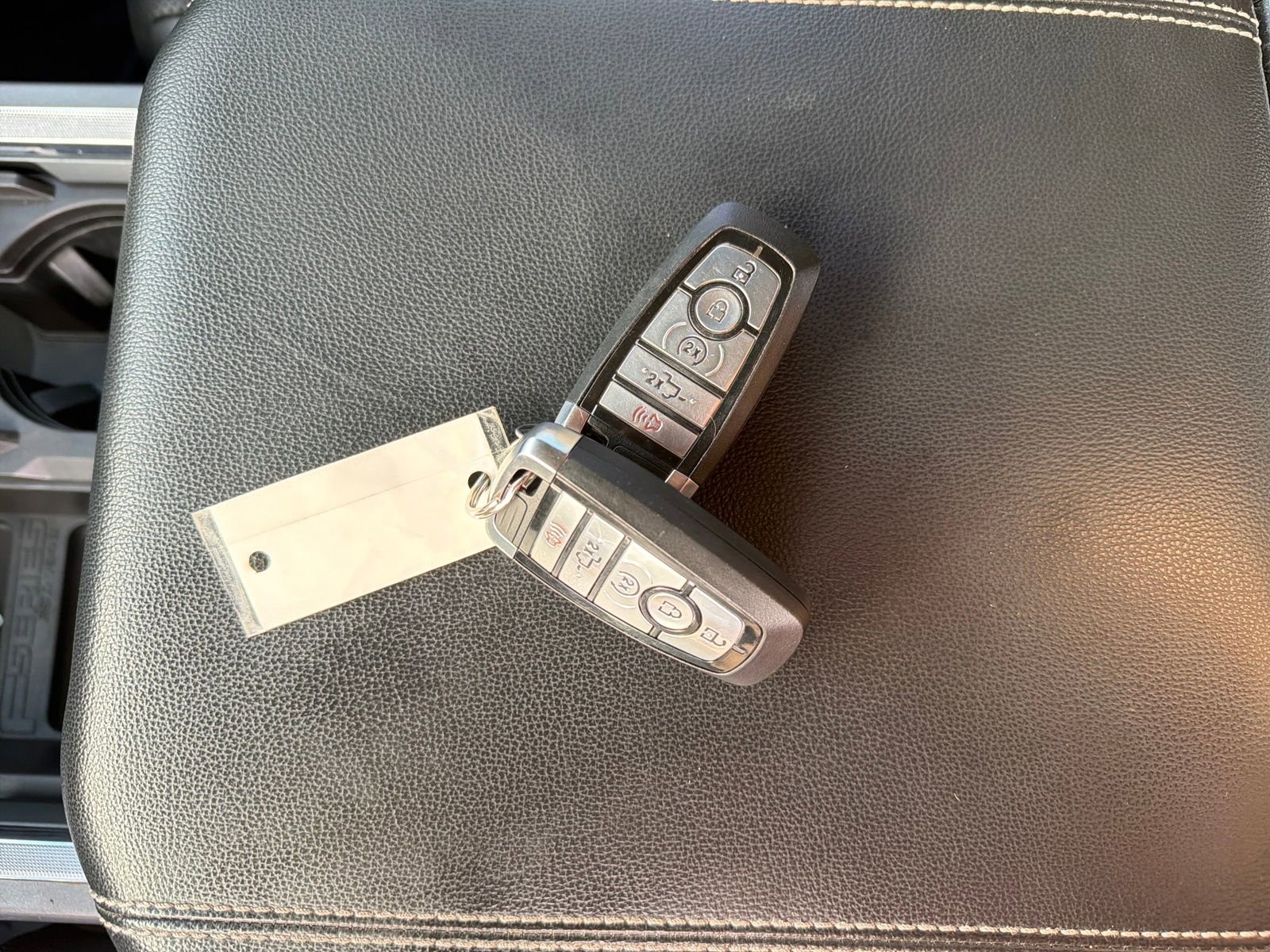 Used 2023 Ford F350 Lariat w/ FX4 Off-Road Package image 28