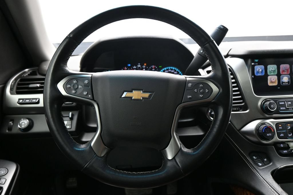 Used 2019 Chevrolet Suburban Premier w/ Premier Plus Edition RWD image 16