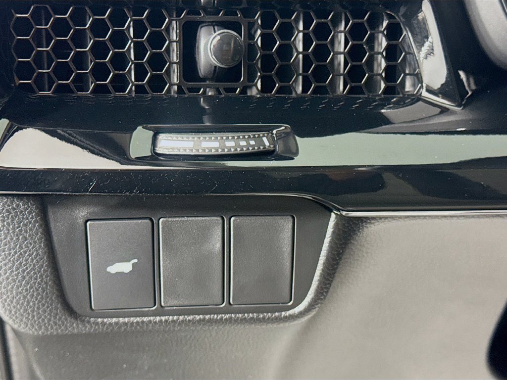 Used 2026 Honda CR-V EX-L image 17