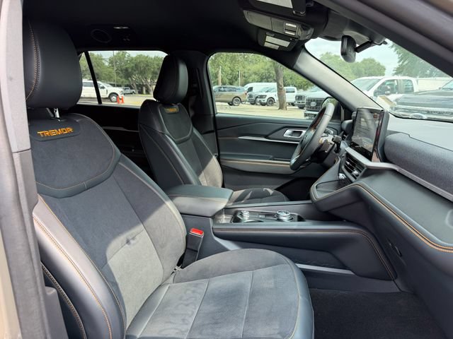Used 2026 Ford Explorer Tremor w/ Tremor Convenience Package AWD/4WD image 16