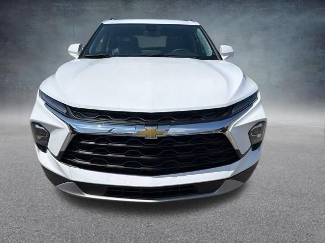 New 2026 Chevrolet Blazer LT w/ Convenience Package FWD image 3