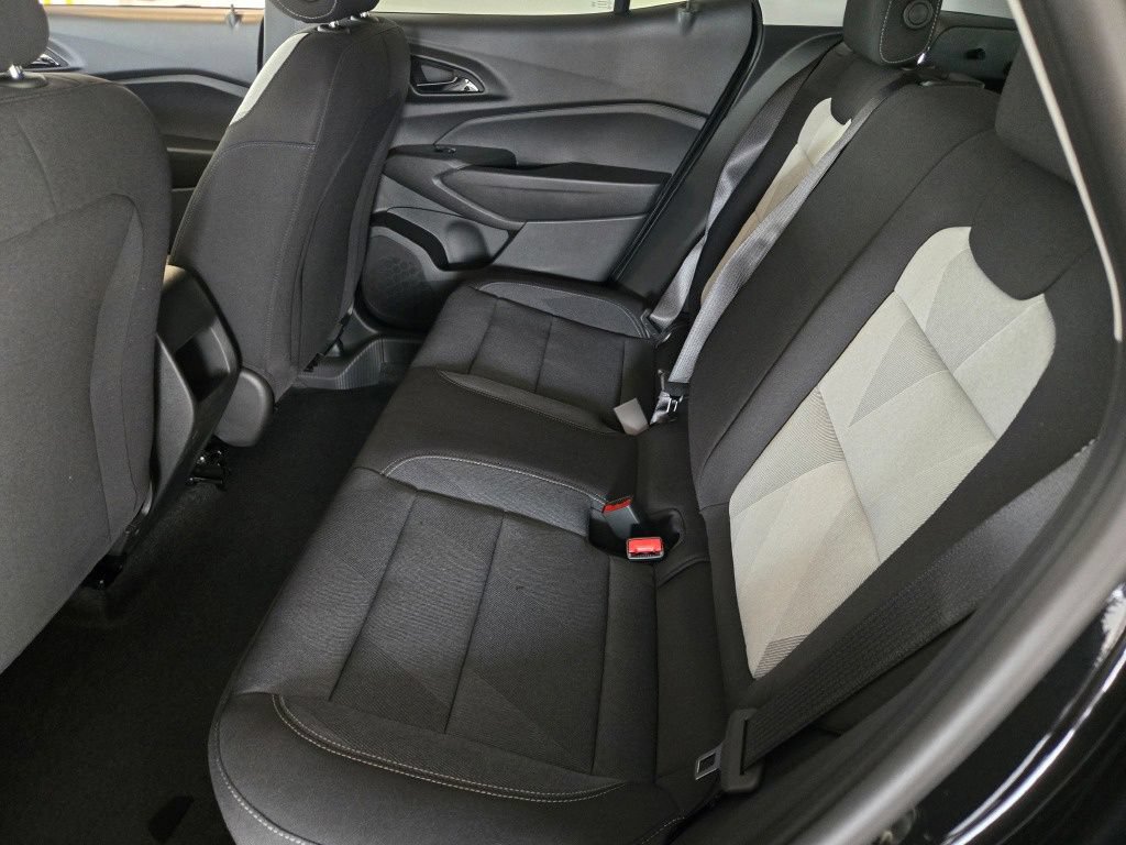 New 2026 Chevrolet Trax LS w/ LS Convenience Package FWD image 13