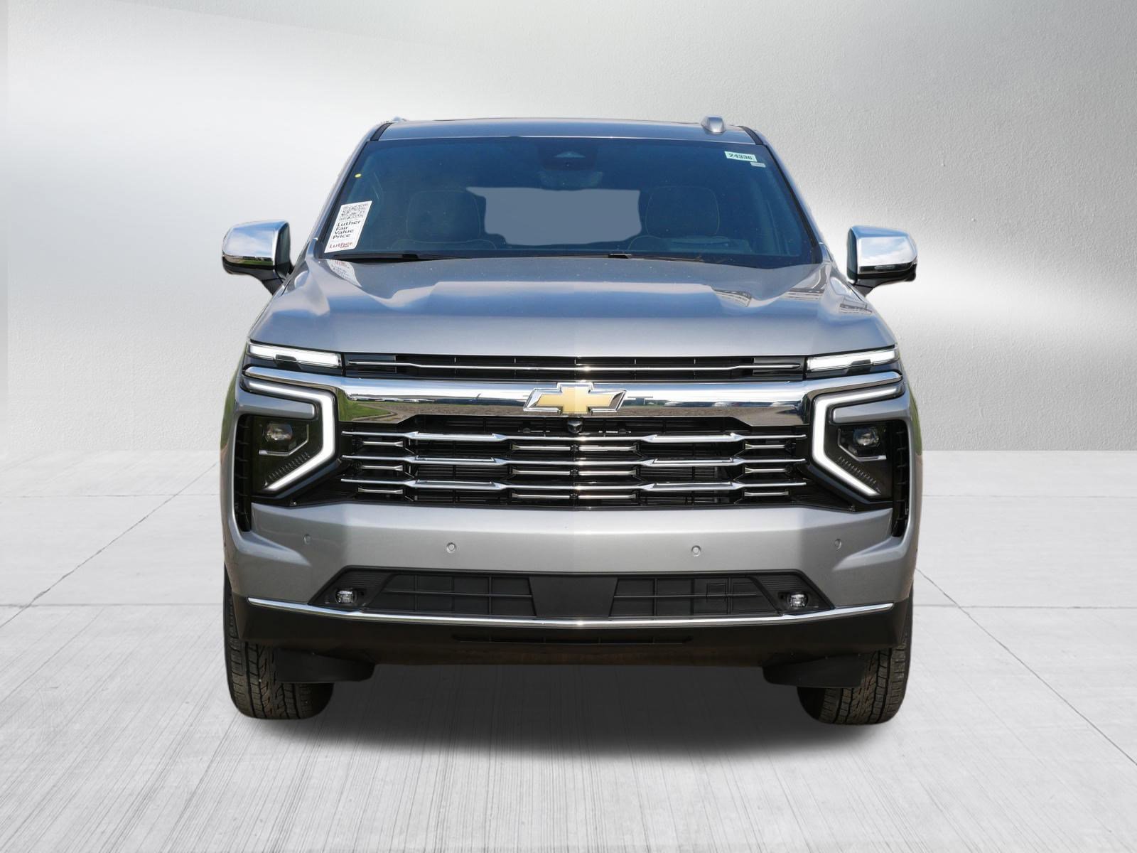 New 2025 Chevrolet Suburban Premier image 8