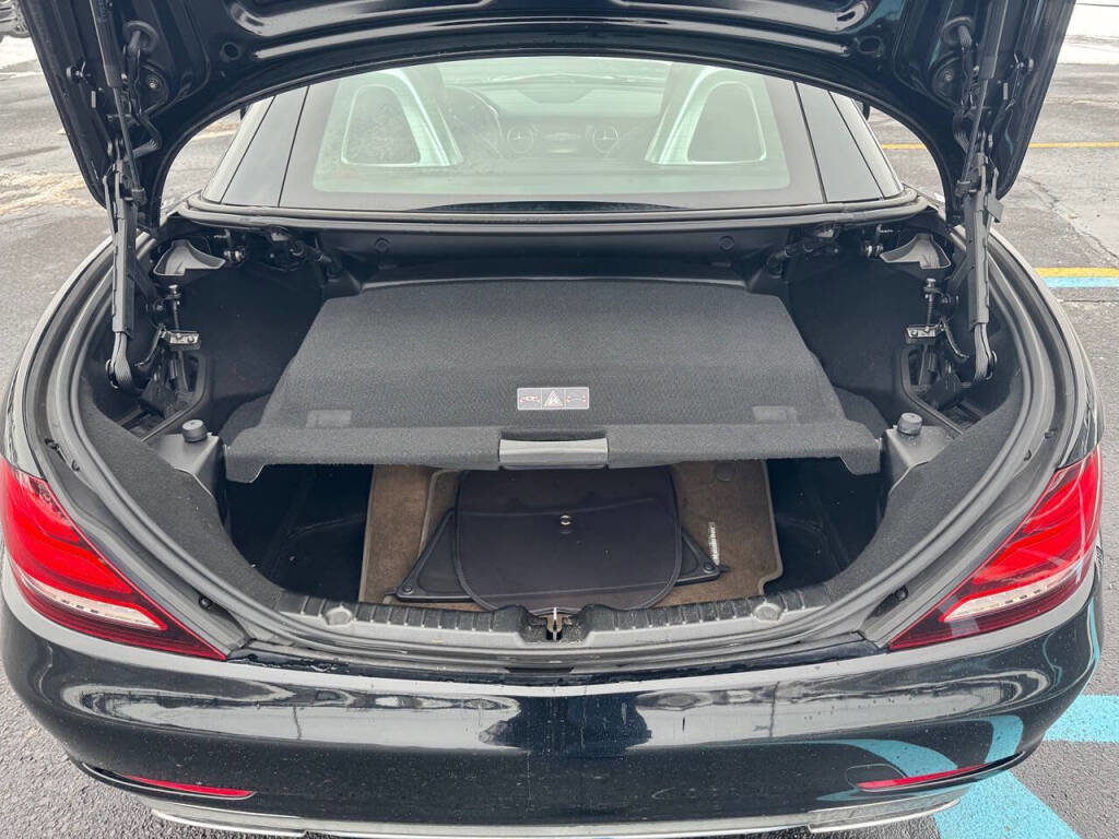 Used 2018 Mercedes-Benz SLC 300 image 25