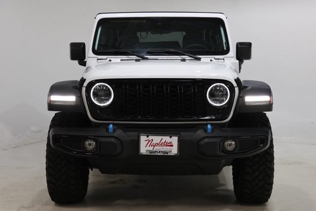 Used 2024 Jeep Wrangler Unlimited AWD/4WD image 2