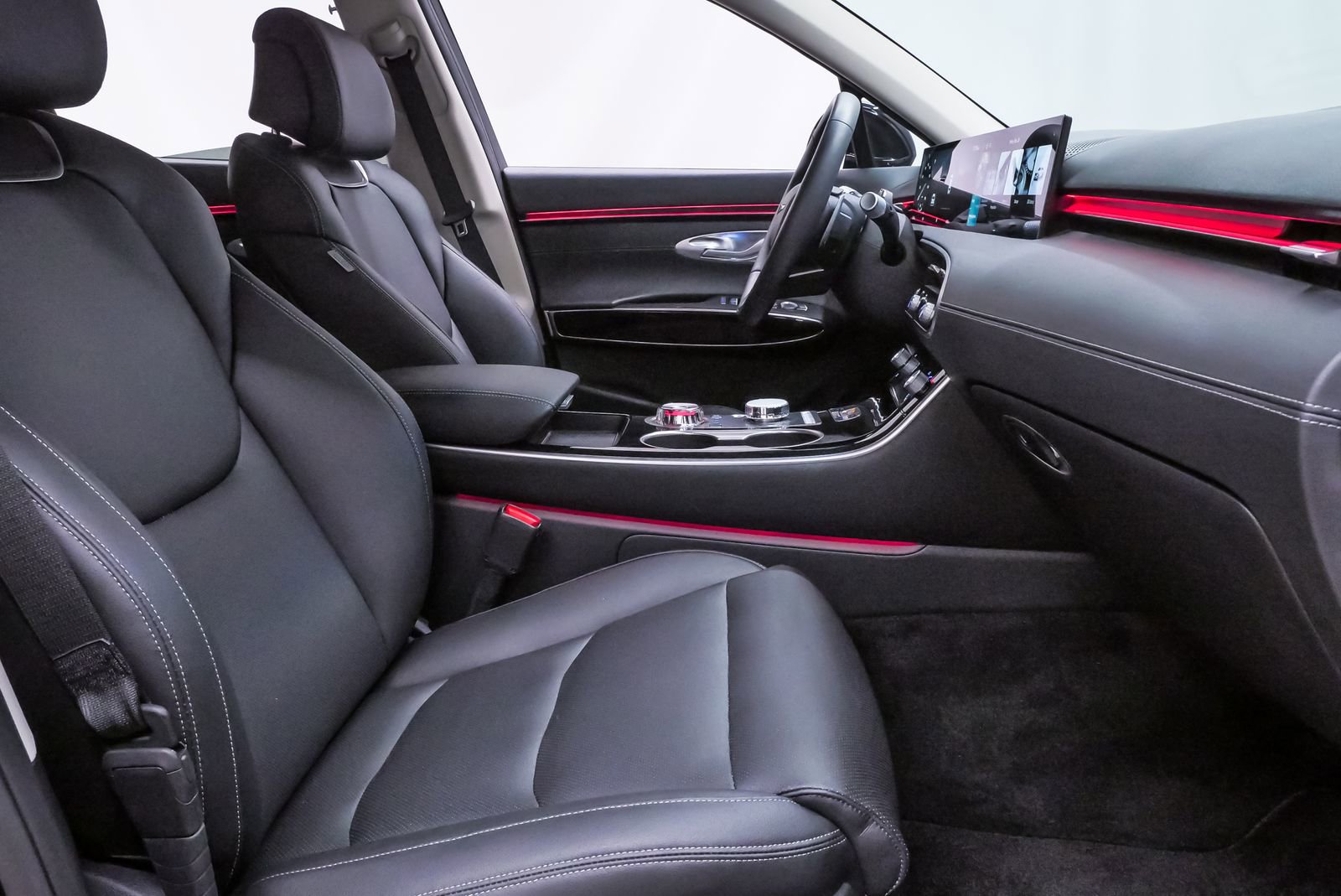 Certified 2026 Genesis GV70 2.5T image 13